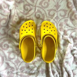 Women’s size 9 yellow crocs